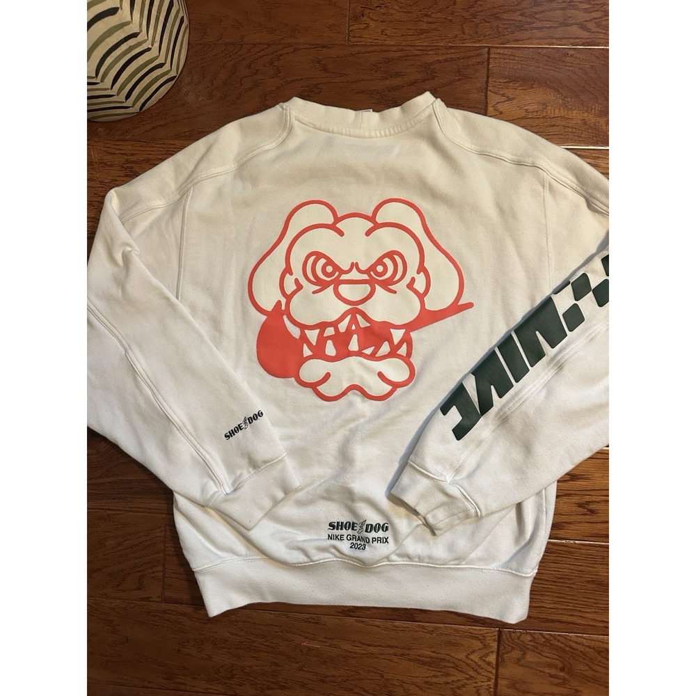 Men's Nike Shoe Dog Grand Prix 2023 White Crewneck Pullover Sweatshirt Small